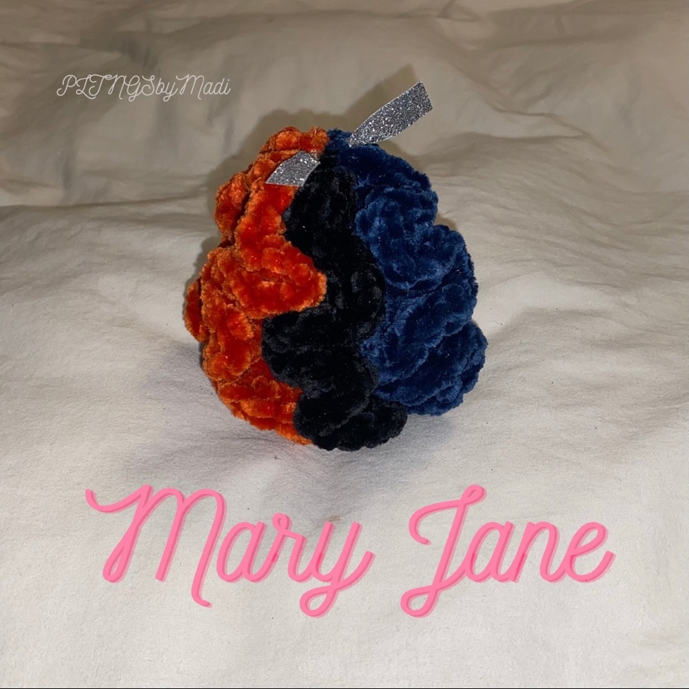 MARY JANE Scrunchie bundle